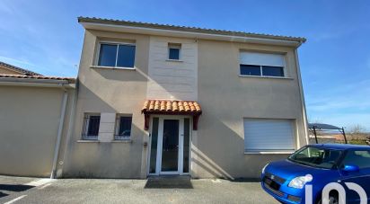 House 5 rooms of 144 m² in Chasseneuil-du-Poitou (86360)