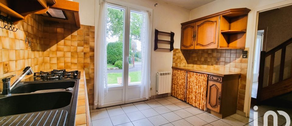 House 4 rooms of 108 m² in Pleuven (29170)