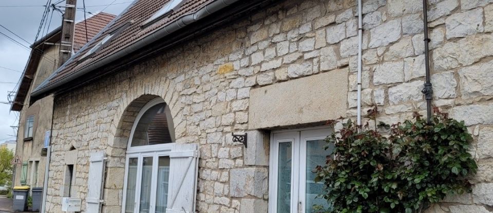 Maison traditionnelle 5 pièces de 157 m² à Besançon (25000)