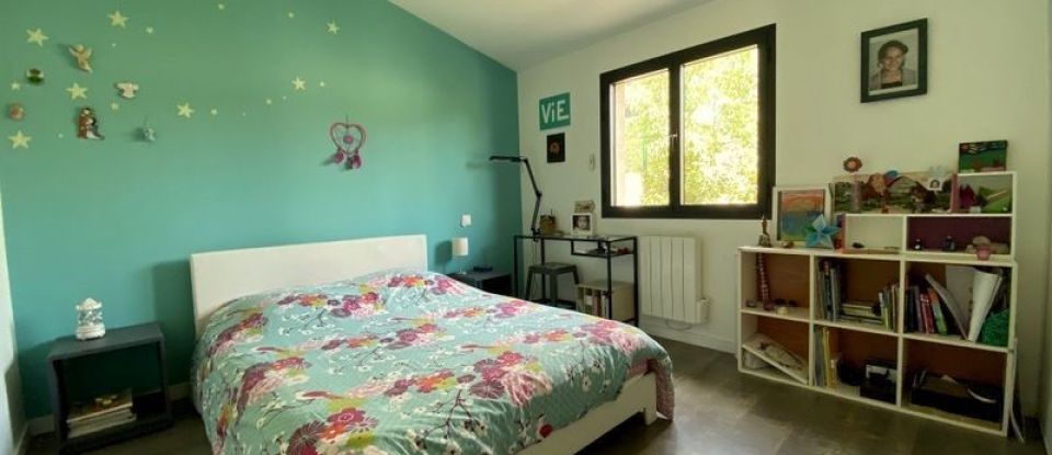 House 4 rooms of 101 m² in Vaison-la-Romaine (84110)