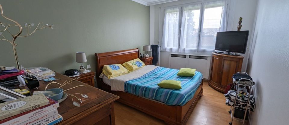 Appartement 4 pièces de 84 m² à Saint-Aubin-lès-Elbeuf (76410)