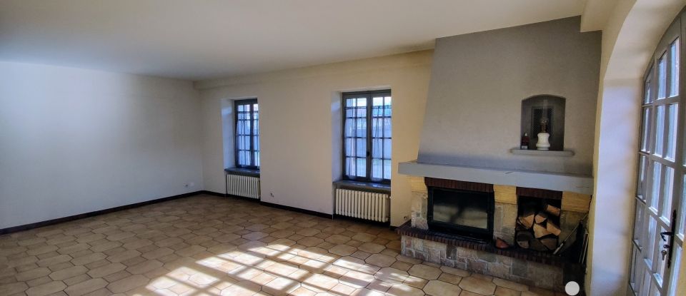 Maison traditionnelle 7 pièces de 173 m² à Sury-le-Comtal (42450)