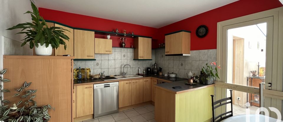 House 5 rooms of 125 m² in Rennes (35700)