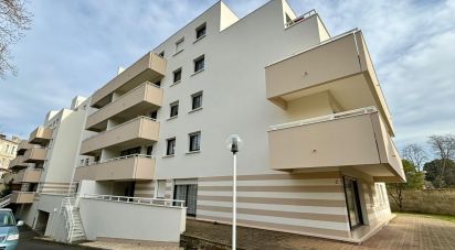 Appartement 3 pièces de 67 m² à Bordeaux (33000)