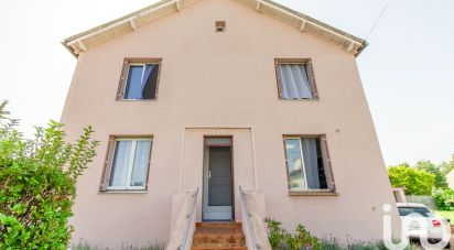 Traditional house 8 rooms of 132 m² in Les Mureaux (78130)