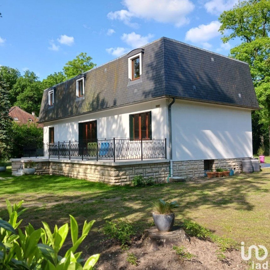 House 9 rooms of 194 m² in Gouvieux (60270)