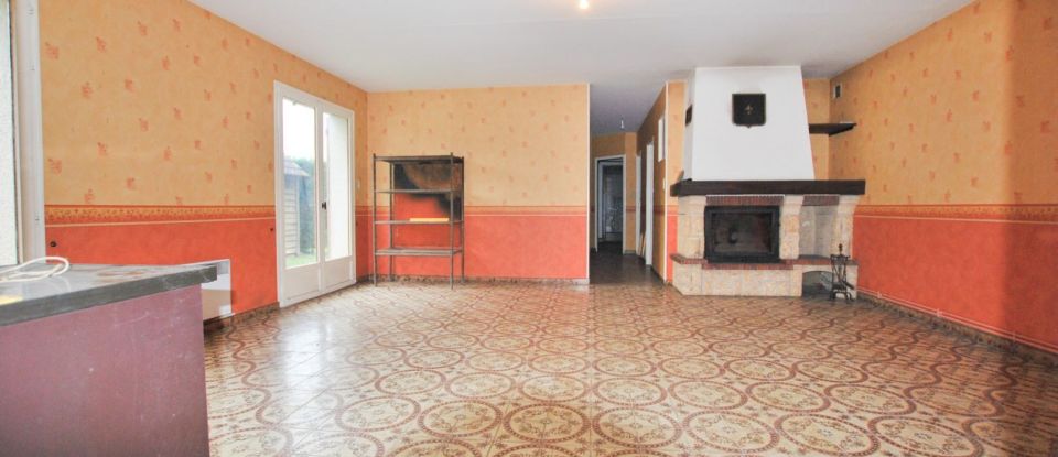 House 4 rooms of 96 m² in Santranges (18240)