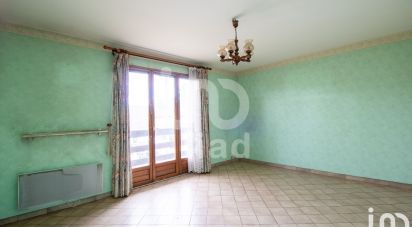Apartment 3 rooms of 57 m² in Villeparisis (77270)