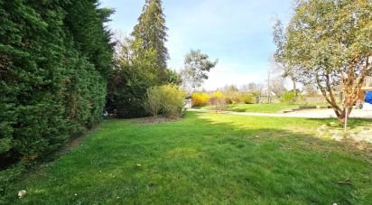 Land of 364 m² in Rambouillet (78120)