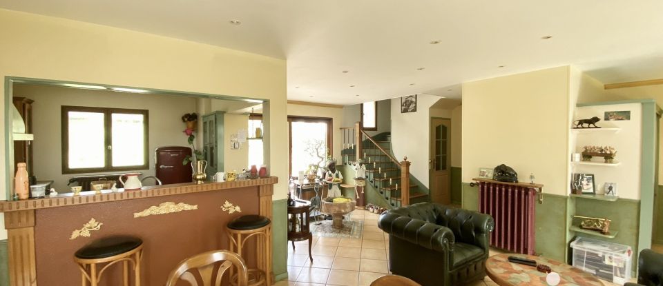 Traditional house 7 rooms of 123 m² in Coulommiers (77120)