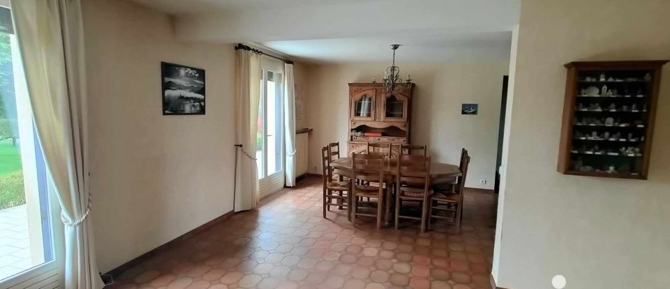 Traditional house 7 rooms of 160 m² in Houville-la-Branche (28700)
