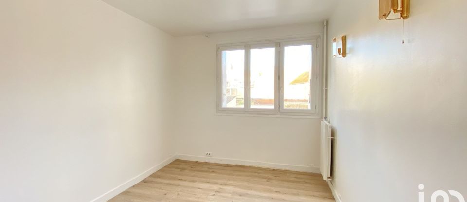 Apartment 3 rooms of 60 m² in Trappes (78190)
