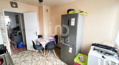 Apartment 3 rooms of 69 m² in Grigny (91350)