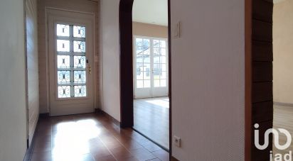 House 4 rooms of 122 m² in Saint-Cyr-des-Gâts (85410)