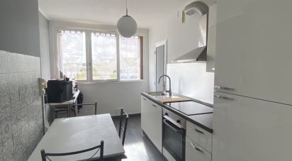 Appartement 4 pièces de 74 m² à Corbeil-Essonnes (91100)