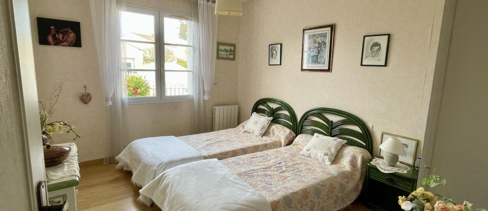 House 5 rooms of 112 m² in Saint-Gilles-Croix-de-Vie (85800)