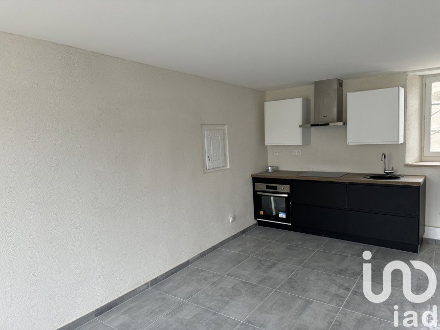 Apartment 3 rooms of 51 m² in Saint-Benoît-des-Ondes (35114)