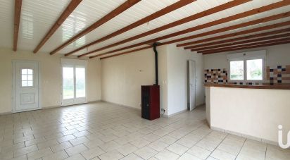 House 4 rooms of 90 m² in Corme-Royal (17600)
