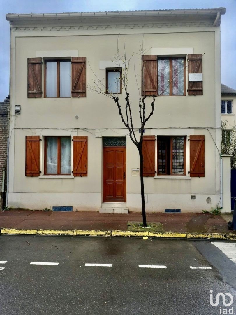 Maison 8 pièces de 150 m² à La Courneuve (93120)