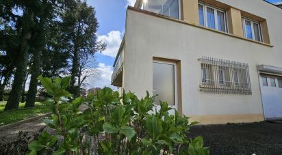 House 7 rooms of 177 m² in Lure (70200)