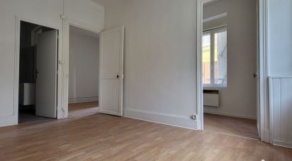 Appartement 3 pièces de 45 m² à Sedan (08200)