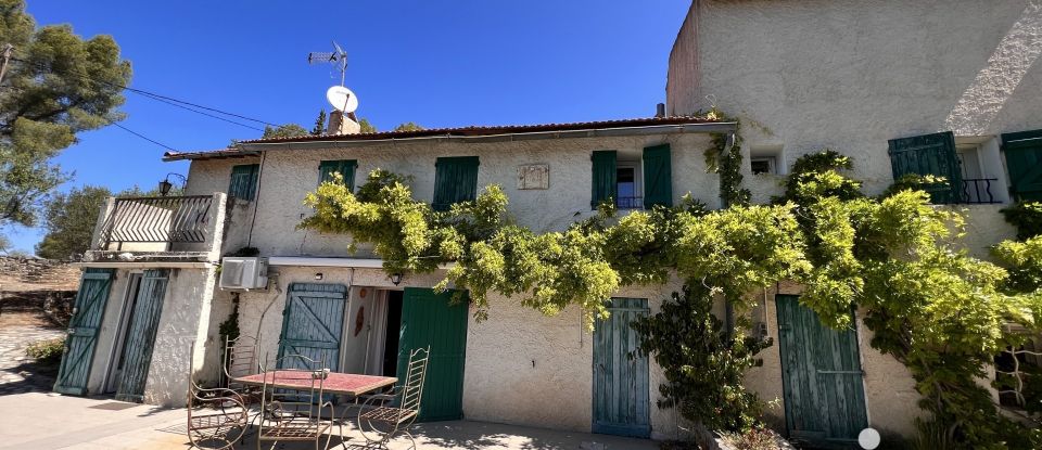 Traditional house 8 rooms of 190 m² in Le Beausset (83330)