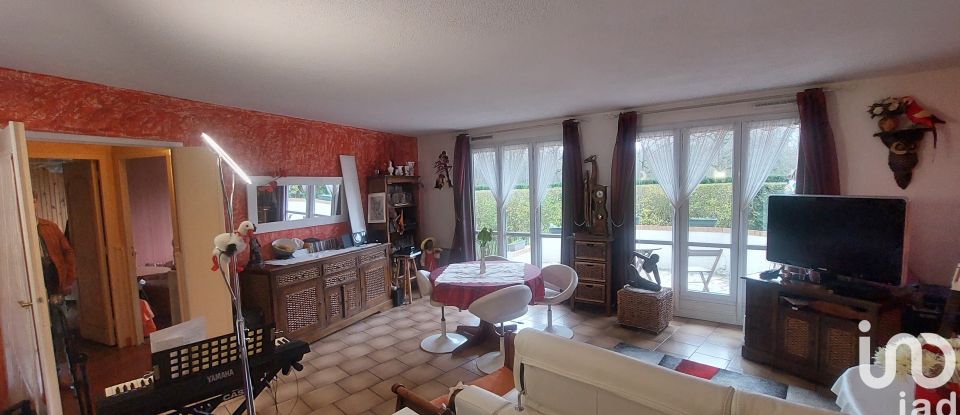 Apartment 3 rooms of 80 m² in Coubron (93470)