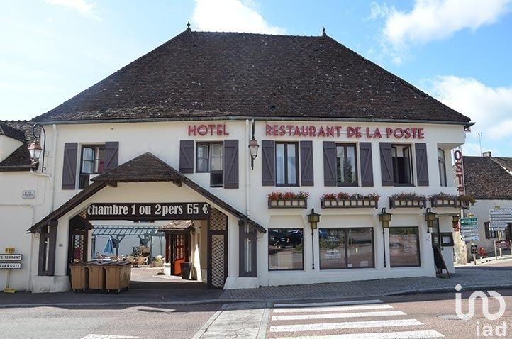 Hotel of 1,067 m² in Saulieu (21210)