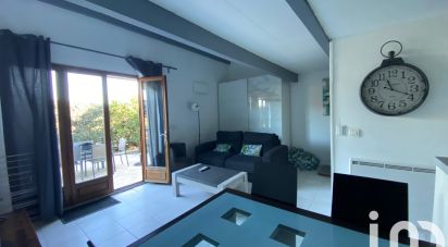 House 4 rooms of 80 m² in Hyères (83400)