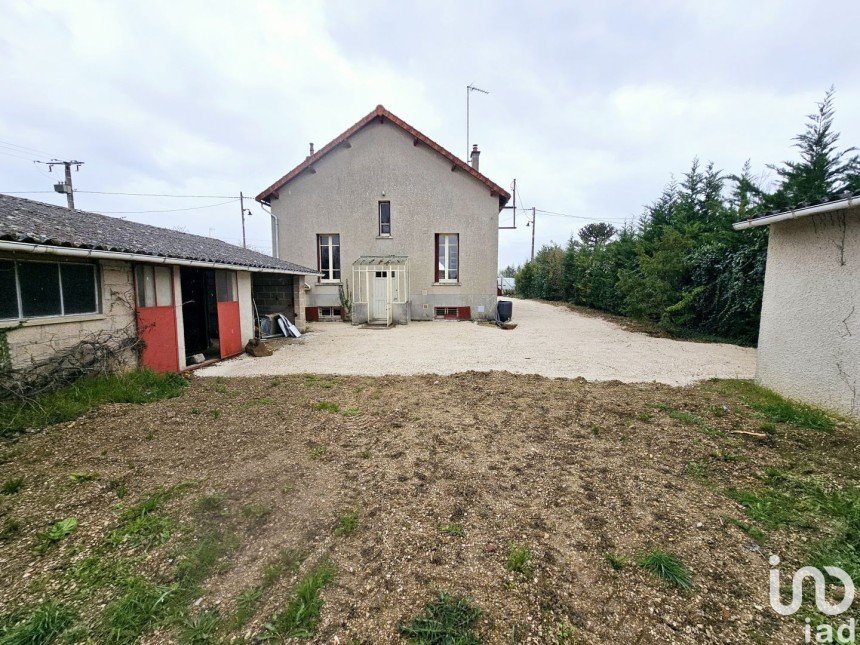 House 4 rooms of 75 m² in Charmoy (89400)