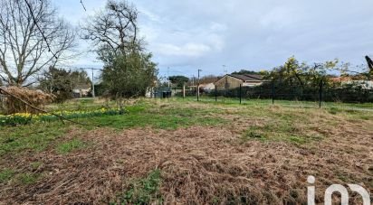Land of 445 m² in Listrac-Médoc (33480)