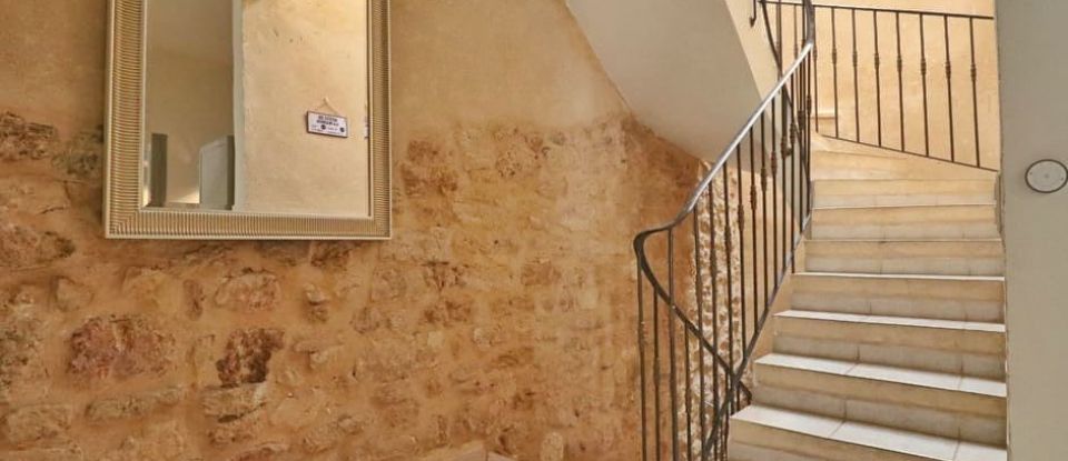 House 4 rooms of 143 m² in Pélissanne (13330)