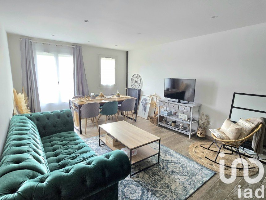 Apartment 3 rooms of 70 m² in Fleury-les-Aubrais (45400)