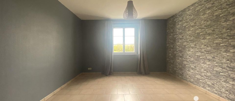 Longere 9 rooms of 220 m² in Courcelles-la-Forêt (72270)