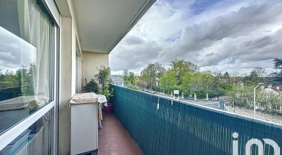 Appartement 4 pièces de 80 m² à Courcouronnes (91080)