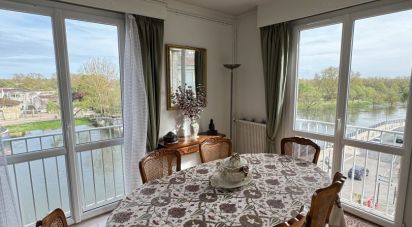 Apartment 3 rooms of 84 m² in Saintes (17100)