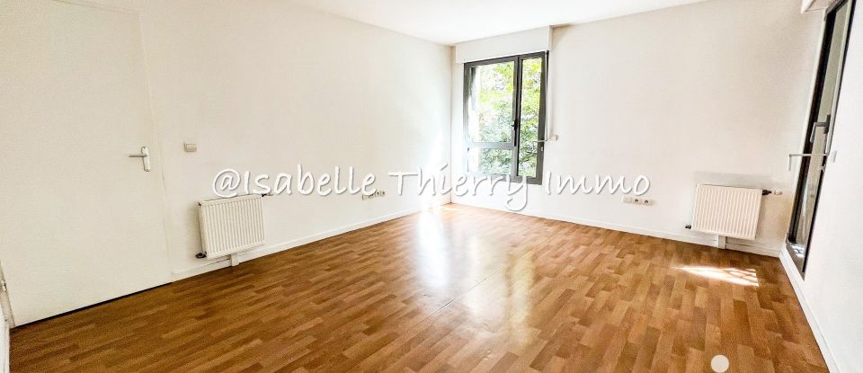 Appartement 3 pièces de 62 m² à Arcueil (94110)