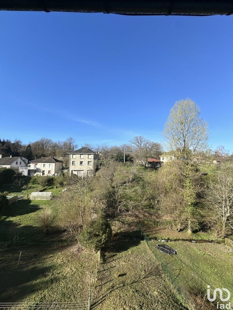 Building in Eymoutiers (87120) of 350 m²