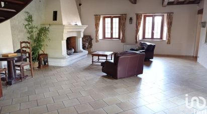 House 4 rooms of 153 m² in Chaingy (45380)