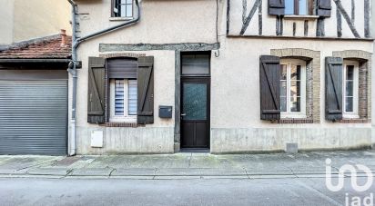 Town house 5 rooms of 117 m² in Villeneuve-sur-Yonne (89500)