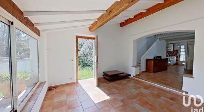 House 2 rooms of 52 m² in LES ISSAMBRES (83380)