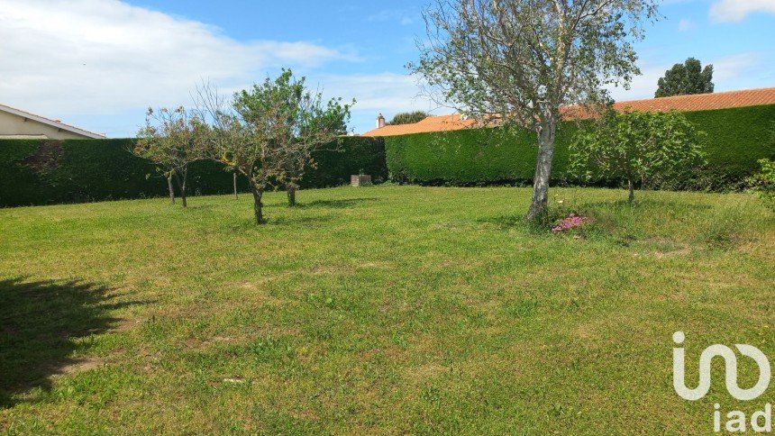 Terrain de 686 m² à Saint-Georges-d'Oléron (17190)