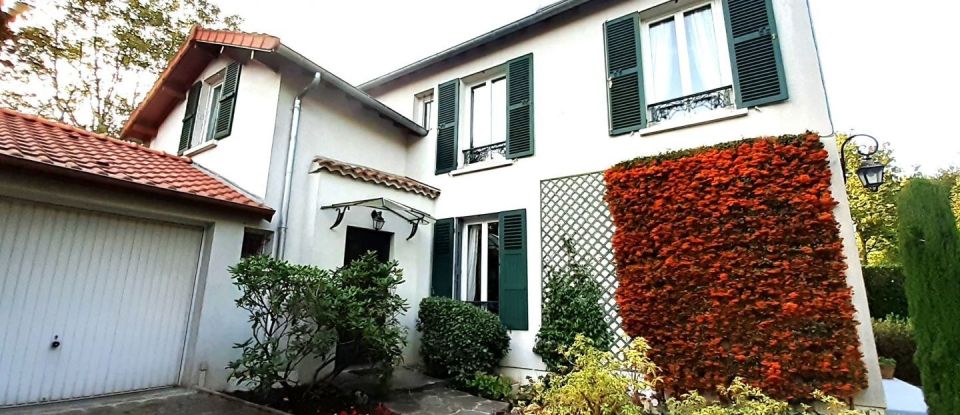 House 7 rooms of 170 m² in Le Vésinet (78110)