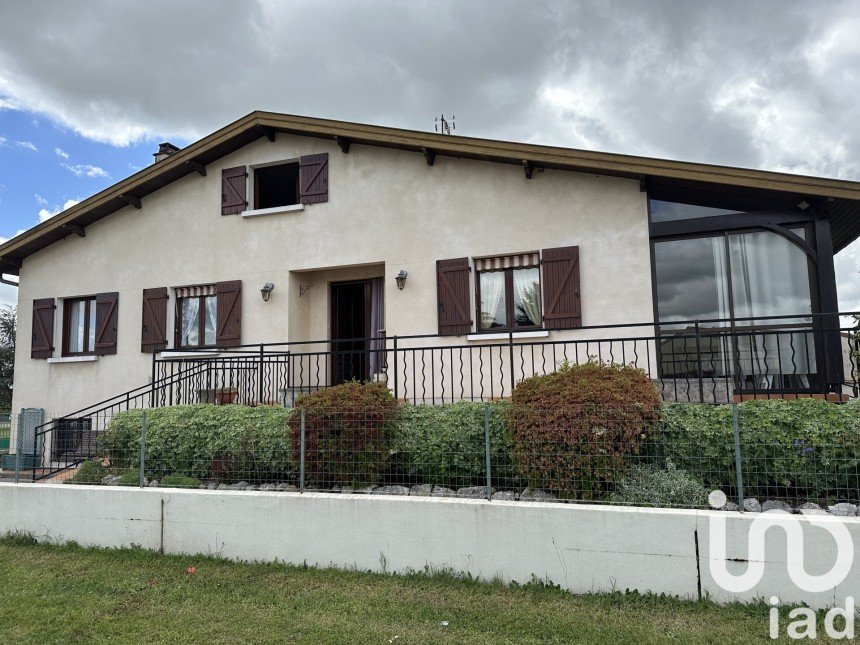 Maison 5 pièces de 142 m² à Saint-Magne-de-Castillon (33350)
