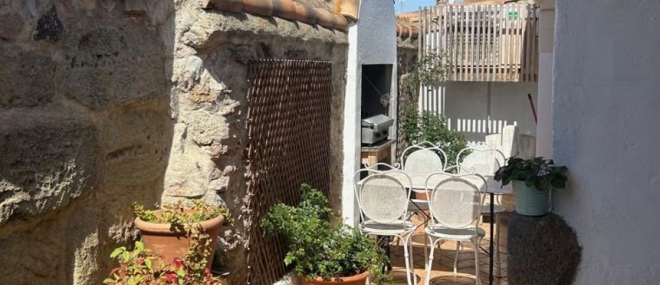 House 8 rooms of 216 m² in Marseillan (34340)