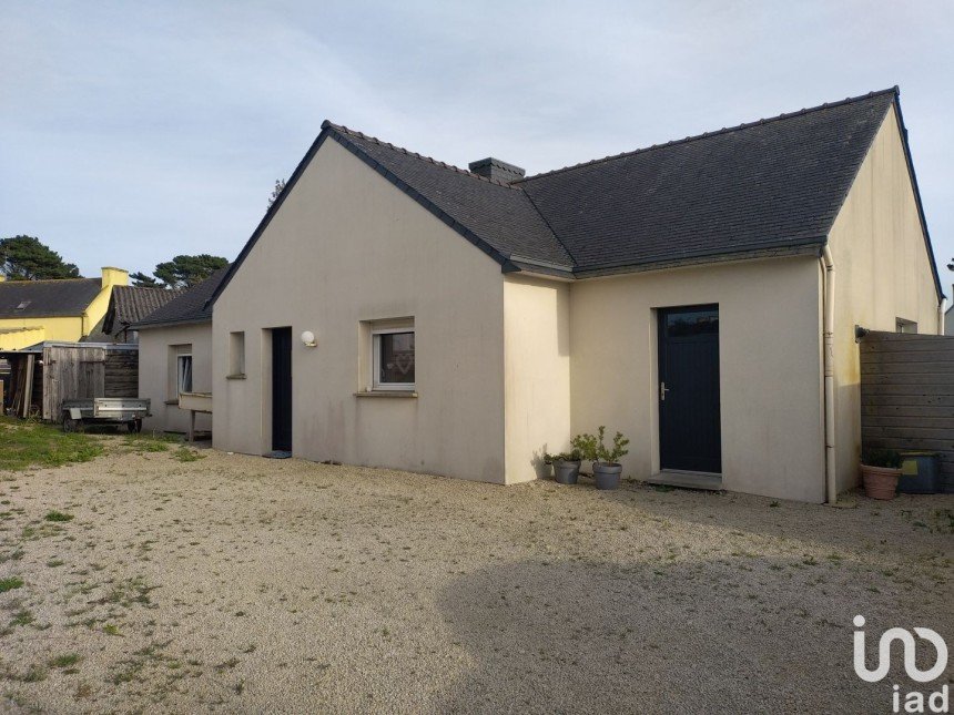 House 7 rooms of 141 m² in Plougoulm (29250)