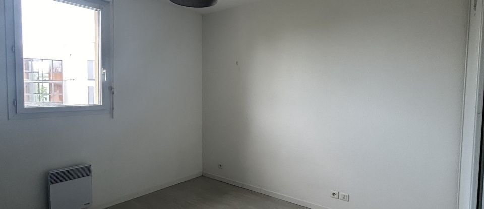 Apartment 2 rooms of 40 m² in Bègles (33130)