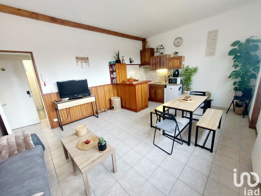 Apartment 2 rooms of 38 m² in Bennecourt (78270)
