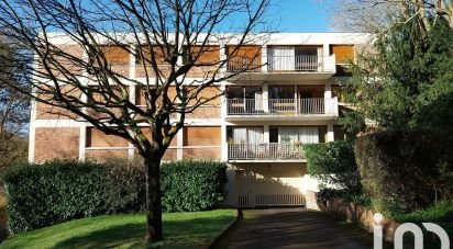 Apartment 5 rooms of 117 m² in L'Étang-la-Ville (78620)