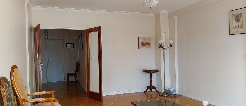 Apartment 5 rooms of 117 m² in L'Étang-la-Ville (78620)